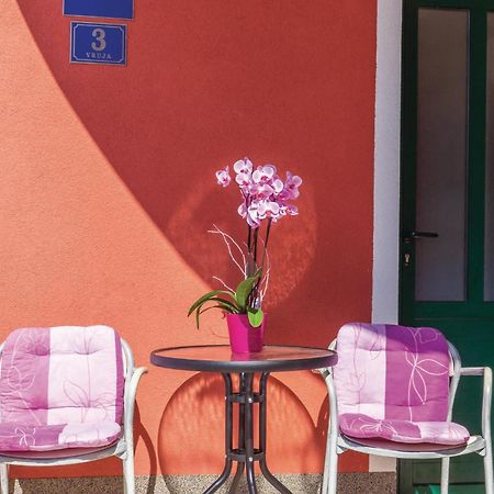 Awesome Home In Podgora With Kitchen ภายนอก รูปภาพ